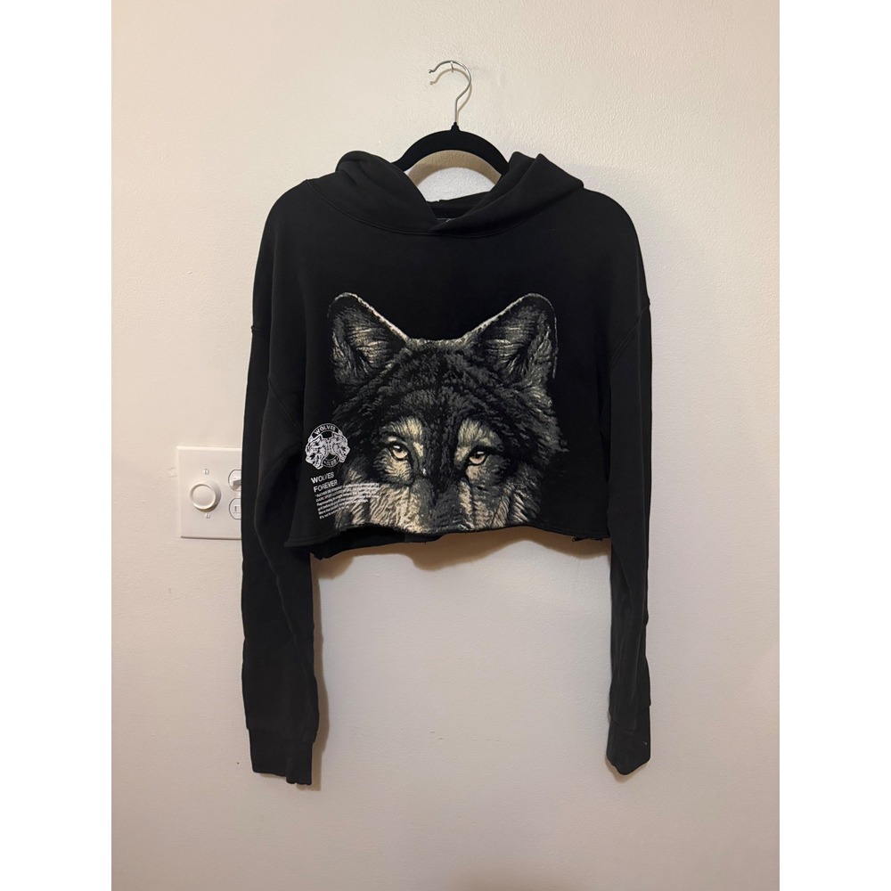 Darc Sport Wolves Forever Cropped Hoodie Size M 846/1000